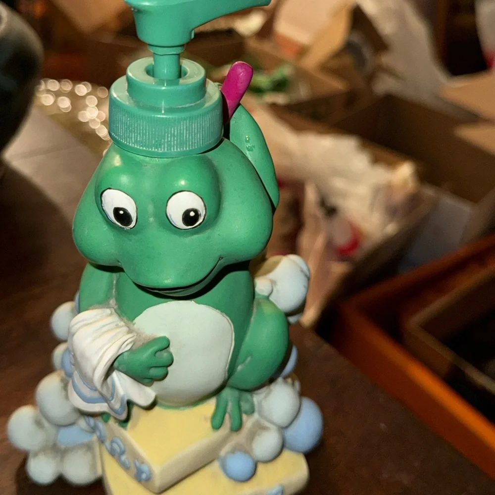 Cute Green Frog Bathroom Soap Dispenser